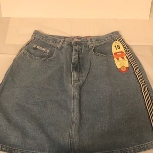 Light wash jean skirt